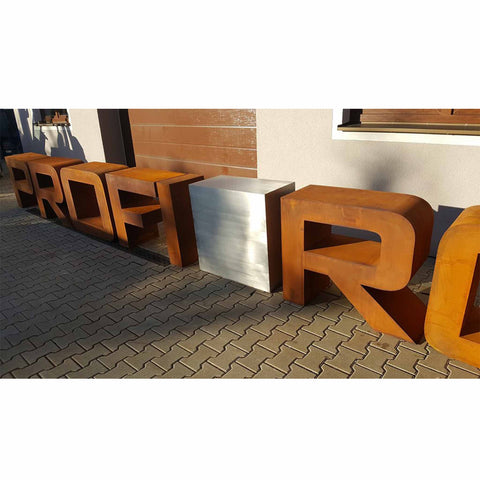 Large 3D metal numbers as rustic decor – personalized design for your home or business