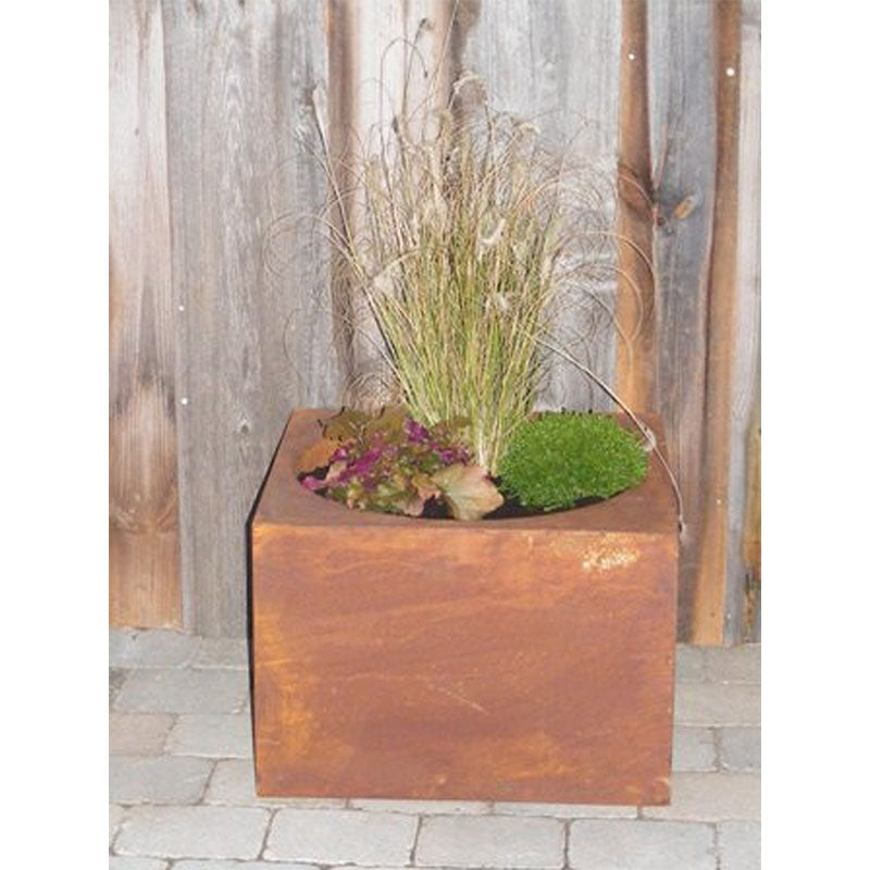 Hochwertige Blumentröge zum Bepflanzen – die ideale Geschenkidee für Gartenliebhaber