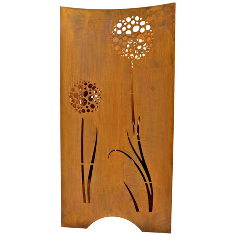 Rostiger Pusteblume Feuerkorb, Metall Gartendekoration, warmes Licht, schönes Blumenmuster