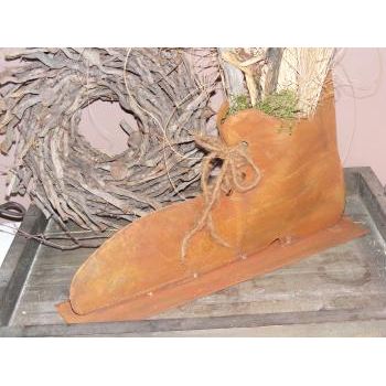 Rostiger Edelrost-Schuh für Garten und Terrasse - Eine besondere Dekoidee für draußen.