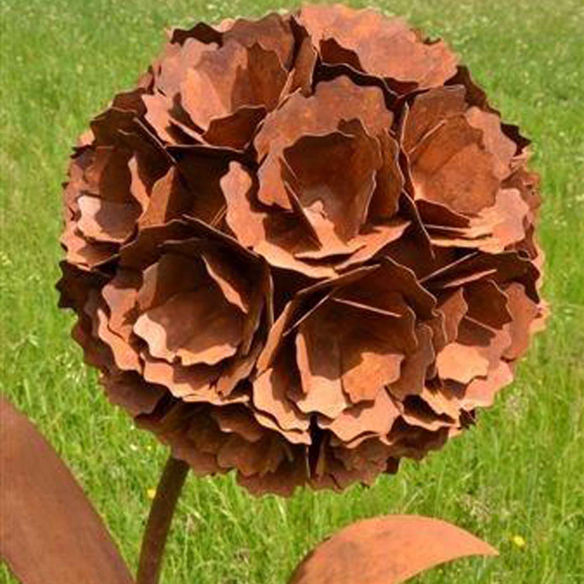 Rostige Metall-Pusteblume, Gartenschmuck im Löwenzahn-Stil, stimmungsvolle Edelrost Gartendekoration