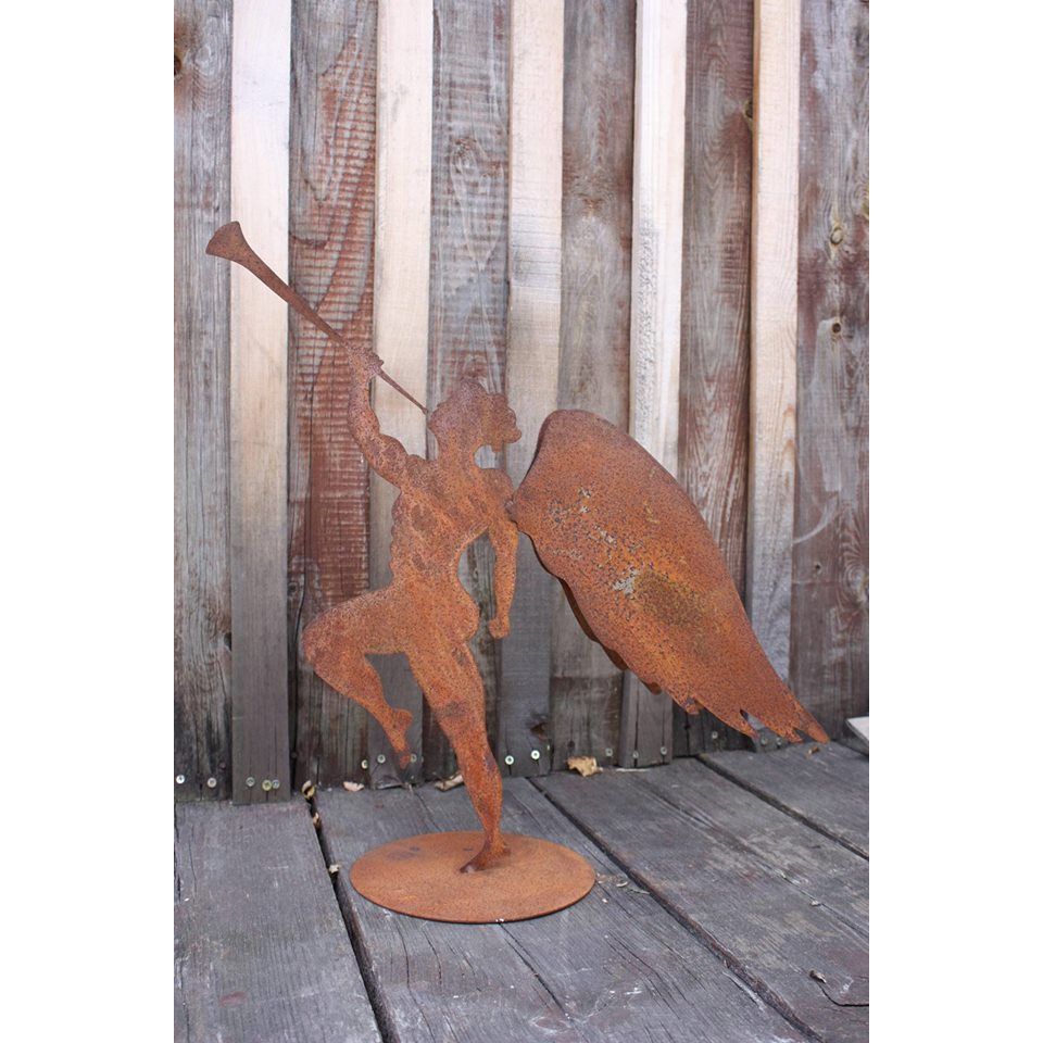 Handgefertigter Edelrost Engel mit Trompete, einzigartiges Design als dekoratives Weihnachtsdeko Wohnaccessoire oder als Gartendekoration.
