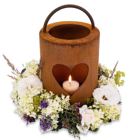 Metalldeko Windlicht mit Herz | Gartendeko Vintage Laterne - Rost Deko Laterne fĂŒr Haus und Garten