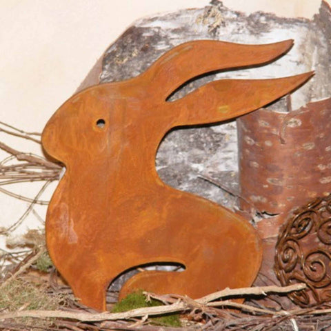Rustikaler Hase "Ulla": Metallfigur mit Rosteffekt und nostalgischem Flair, perfekt für die Wohndeko.