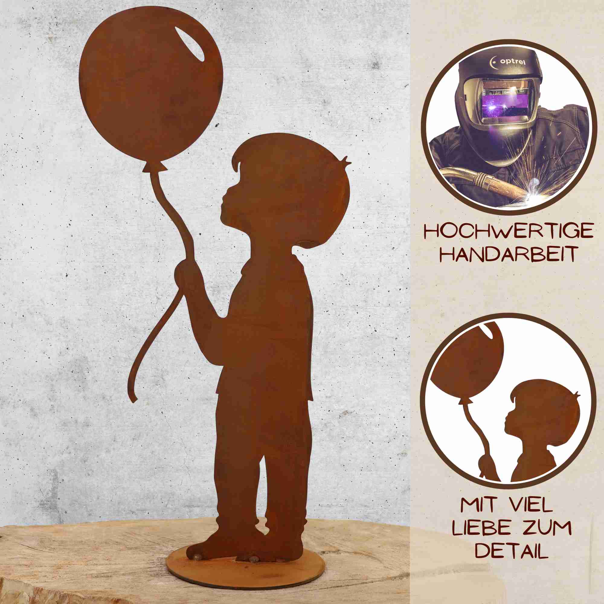Hochwertig von Hand hergestellte individuell personalisierbare Dekoration in Form eines kleinen Jungen mit Luftballon in der Hand.