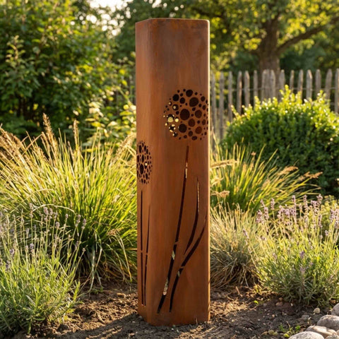 Gartensäule aus Cortenstahl mit Pusteblumenmotiv – 16 × 16 × 80 cm
