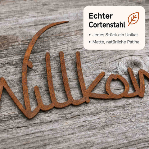 Echter Cortenstahl – der Willkommen Schriftzug wird fertig im Edelrost-Look geliefert.