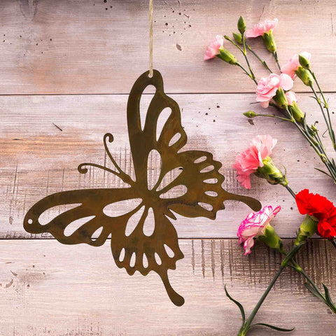 rustikale Hänger "Paula" als Schmetterling in verschiedenen Größen für eine stilvolle Gartendeko und Wohnaccessoires.