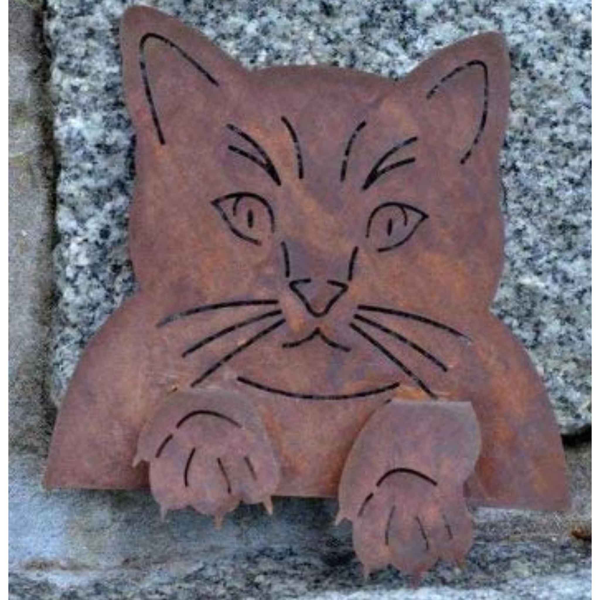 Metall-Katze als Zaunhocker - Handgefertigte Rostdeko für Draußen