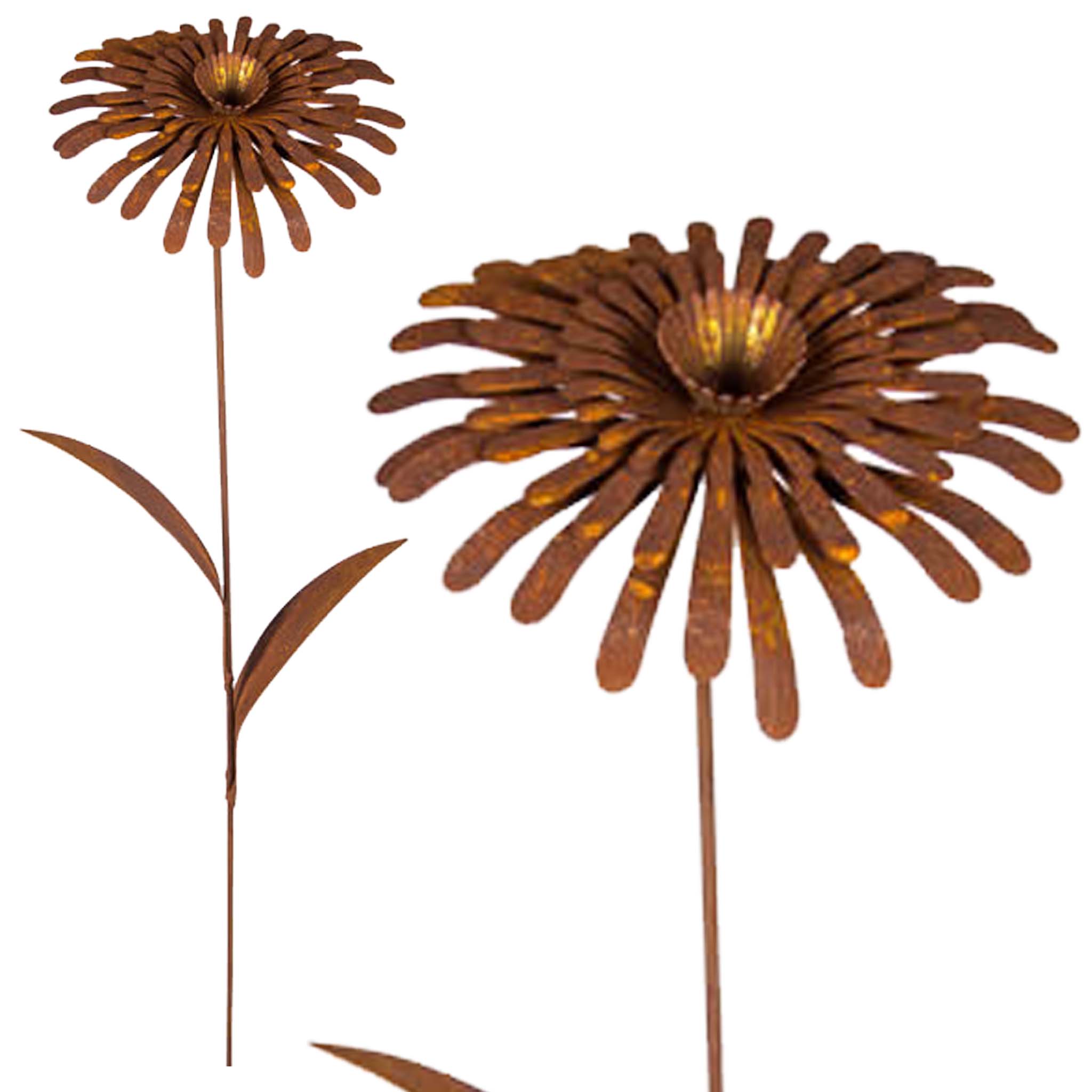Eine wunderschöne Metall-Deko-Blume im Vintage-Look - perfekt für Garten, Balkon und Terrasse.